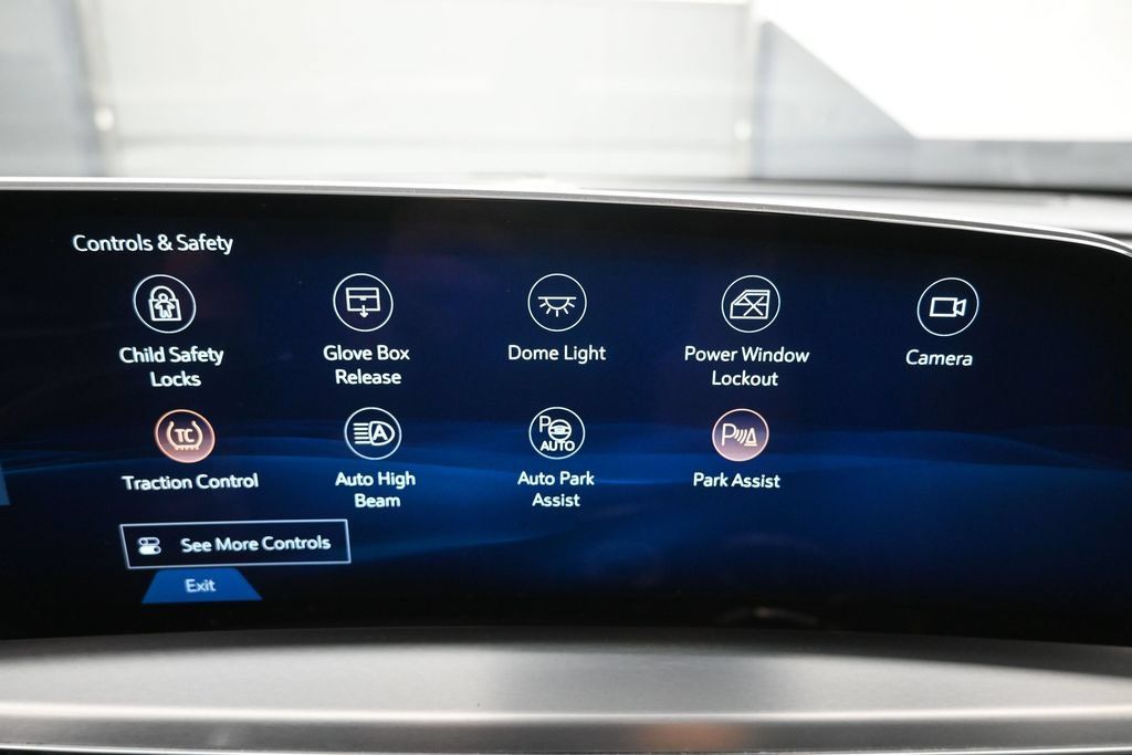 Used 2024 Cadillac Lyriq Luxury RWD image 25