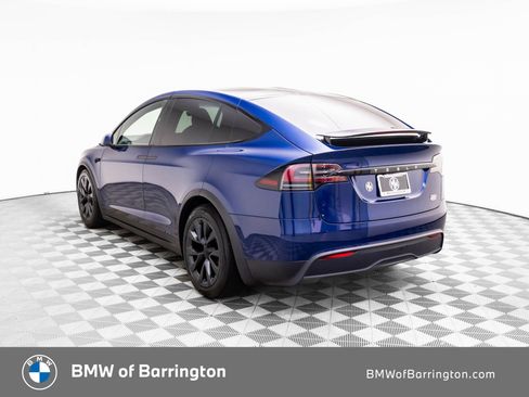 Used 2023 Tesla Model X Plaid image 3