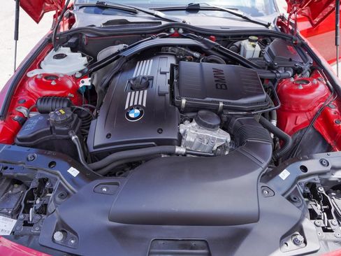 Used 2016 BMW Z4 sDrive35is RWD image 35