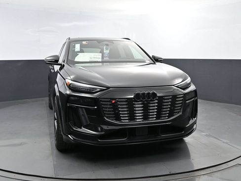 New 2027 Audi SQ6 e-tron Premium Plus AWD/4WD image 2