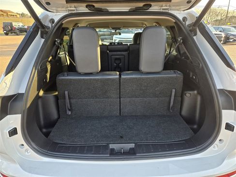 Used 2024 Mitsubishi Outlander SE image 28