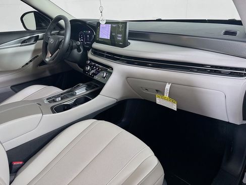 Certified 2026 INFINITI QX60 Luxe w/ Cargo Package FWD image 39