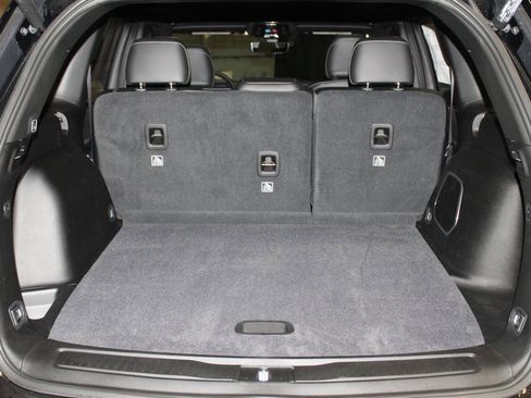 New 2025 Jeep Grand Cherokee Limited w/ Luxury Tech Group II image 37