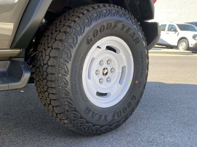 New 2026 Ford Bronco Heritage Edition AWD/4WD image 22