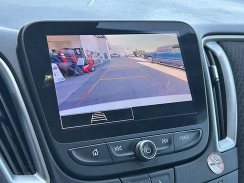 Used 2023 Chevrolet Malibu LT FWD image 7