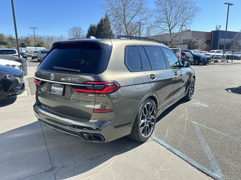 Used 2023 BMW X7 M60i w/ Executive Package image 9