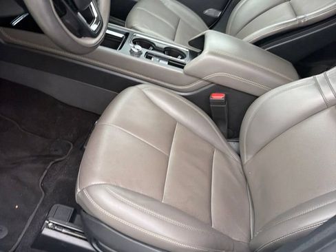 Used 2024 Lincoln Corsair Reserve FWD image 15
