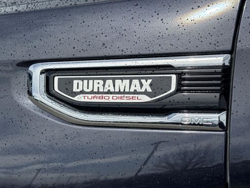 Used 2022 GMC Sierra 1500 SLT w/ SLT Convenience Package image 4