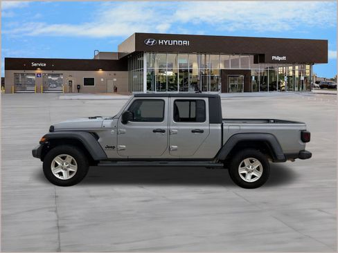 Used 2020 Jeep Gladiator Sport w/ Quick Order Package 24S AWD/4WD image 2