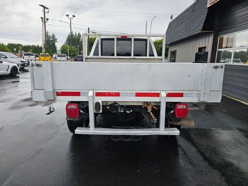 Used 2023 Ford F350 XLT image 4