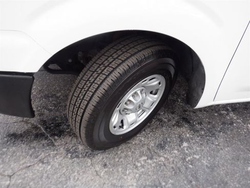 Used 2021 Nissan NV 3500 SV RWD image 19