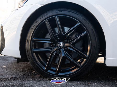 Used 2019 Lexus IS 350 F Sport image 9