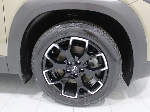 Used 2023 MAZDA CX-50 Meridian Edition w/ Apex Package AWD/4WD image 5