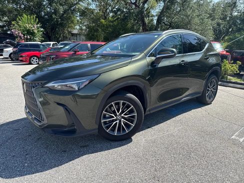 Used 2025 Lexus NX 250 FWD w/ Accessory Package (Z2) image 3