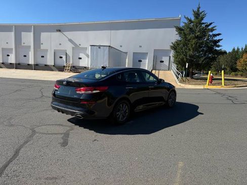 Used 2020 Kia Optima LX image 4