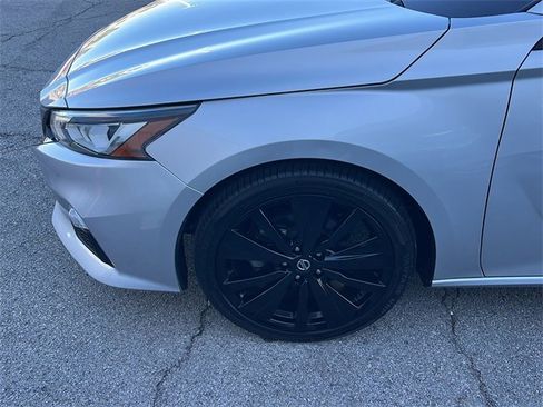 Used 2021 Nissan Altima 2.5 SR image 9
