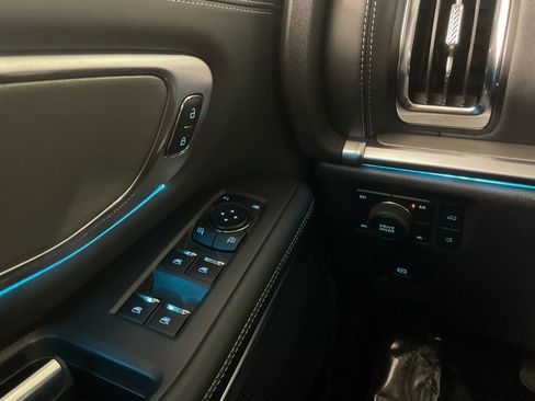 New 2026 Ford Expedition Platinum image 21