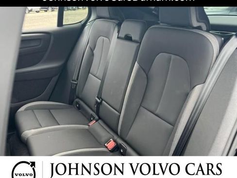 Used 2023 Volvo C40 Recharge Core AWD/4WD image 10