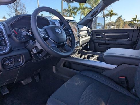 New 2026 RAM 2500 Big Horn AWD/4WD image 13