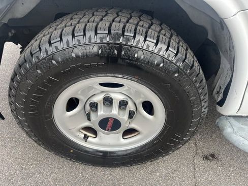 Used 2021 GMC Savana 2500 w/ Driver Convenience Package image 29