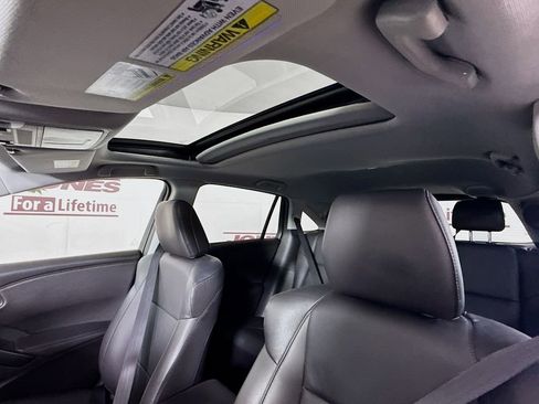 Used 2017 Acura RDX AWD w/ Advance Package image 11