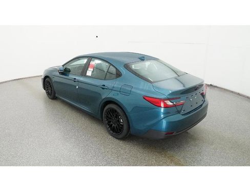 New 2026 Toyota Camry LE image 5