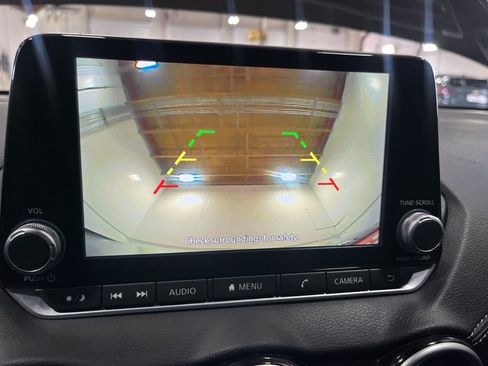 Used 2022 Nissan Sentra SV w/ All-Weather Package FWD image 32