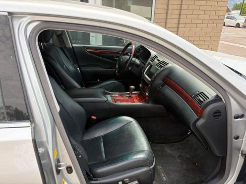 Used 2007 Lexus LS 460 RWD image 5
