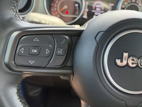 Used 2022 Jeep Wrangler Unlimited Sport image 21