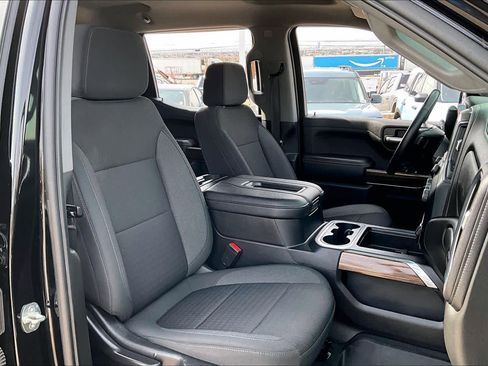 Used 2022 Chevrolet Silverado 1500 LT Trail Boss image 9