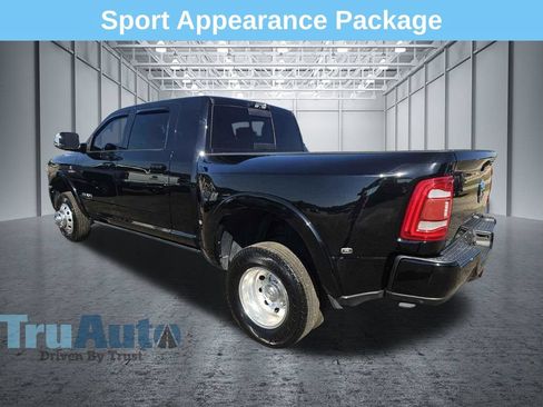 Used 2022 RAM 3500 Laramie AWD/4WD image 4