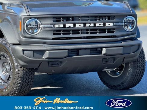 New 2025 Ford Bronco 4-Door w/ Sasquatch Package image 4