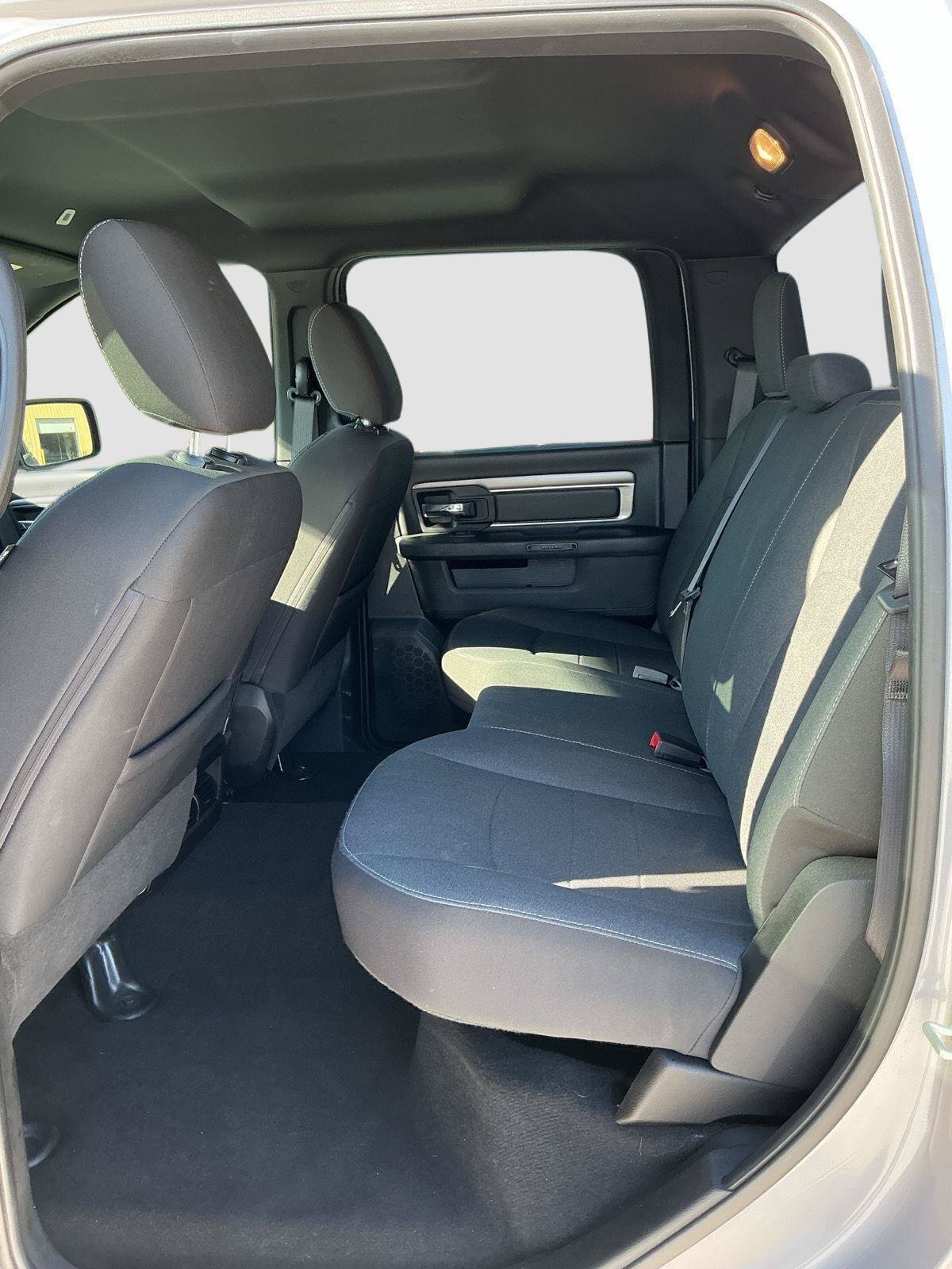 Used 2024 RAM 1500 Warlock AWD/4WD image 17