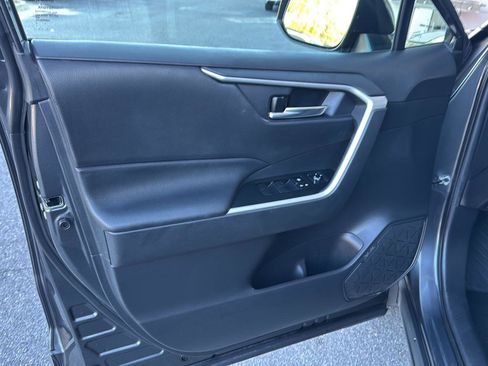 Certified 2021 Toyota RAV4 XLE image 14