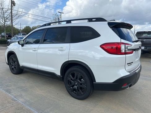Used 2026 Subaru Ascent Bronze Edition image 5
