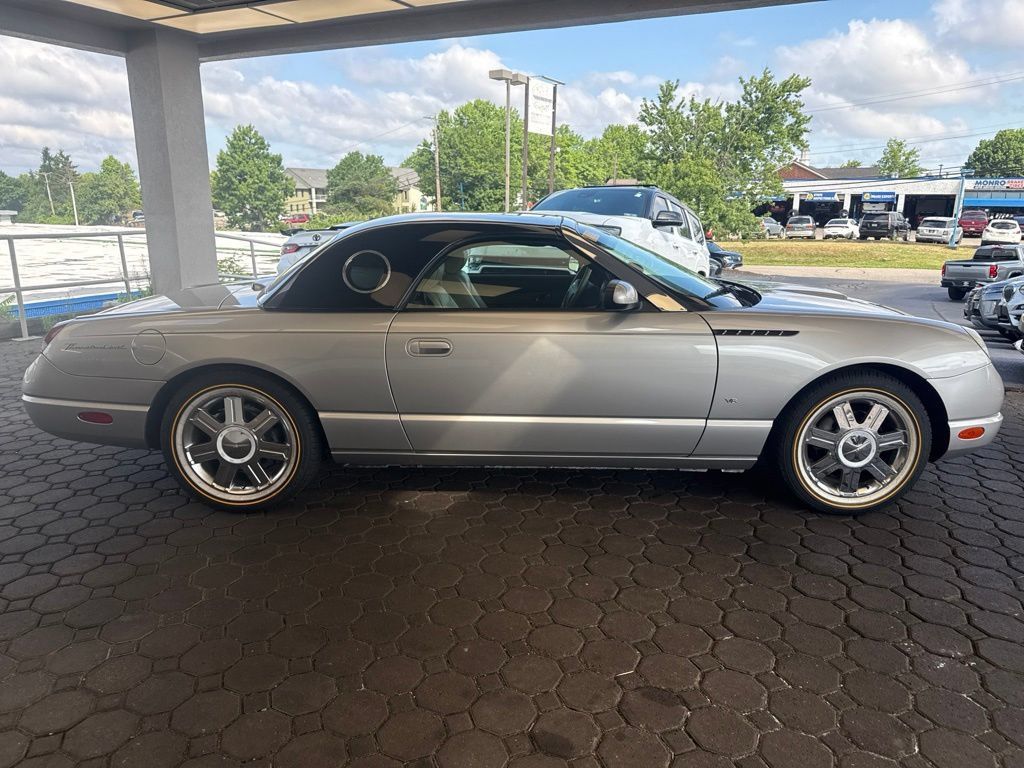 Used 2004 Ford Thunderbird RWD image 5