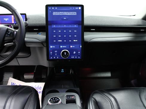 Used 2024 Ford Mustang Mach-E Premium image 18