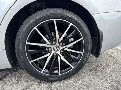 Used 2023 Toyota Camry SE image 18