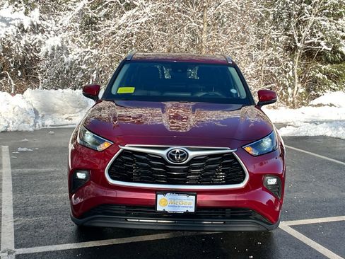 Used 2022 Toyota Highlander XLE image 8