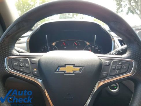Used 2022 Chevrolet Equinox LS w/ LS Convenience Package FWD image 19