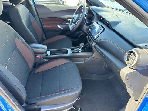 Used 2023 Nissan Kicks SR image 14