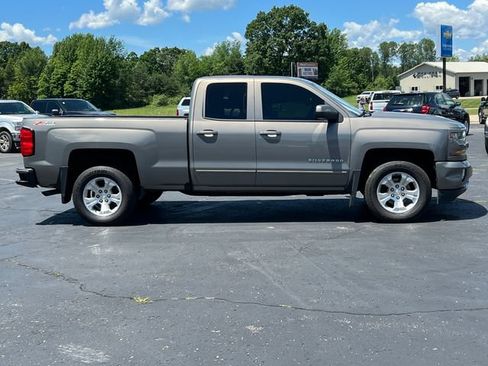 Used 2017 Chevrolet Silverado 1500 LT w/ All Star Edition AWD/4WD image 38