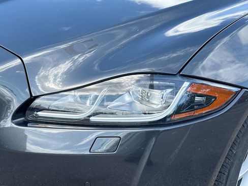 Used 2018 Jaguar XJ L Portfolio image 9
