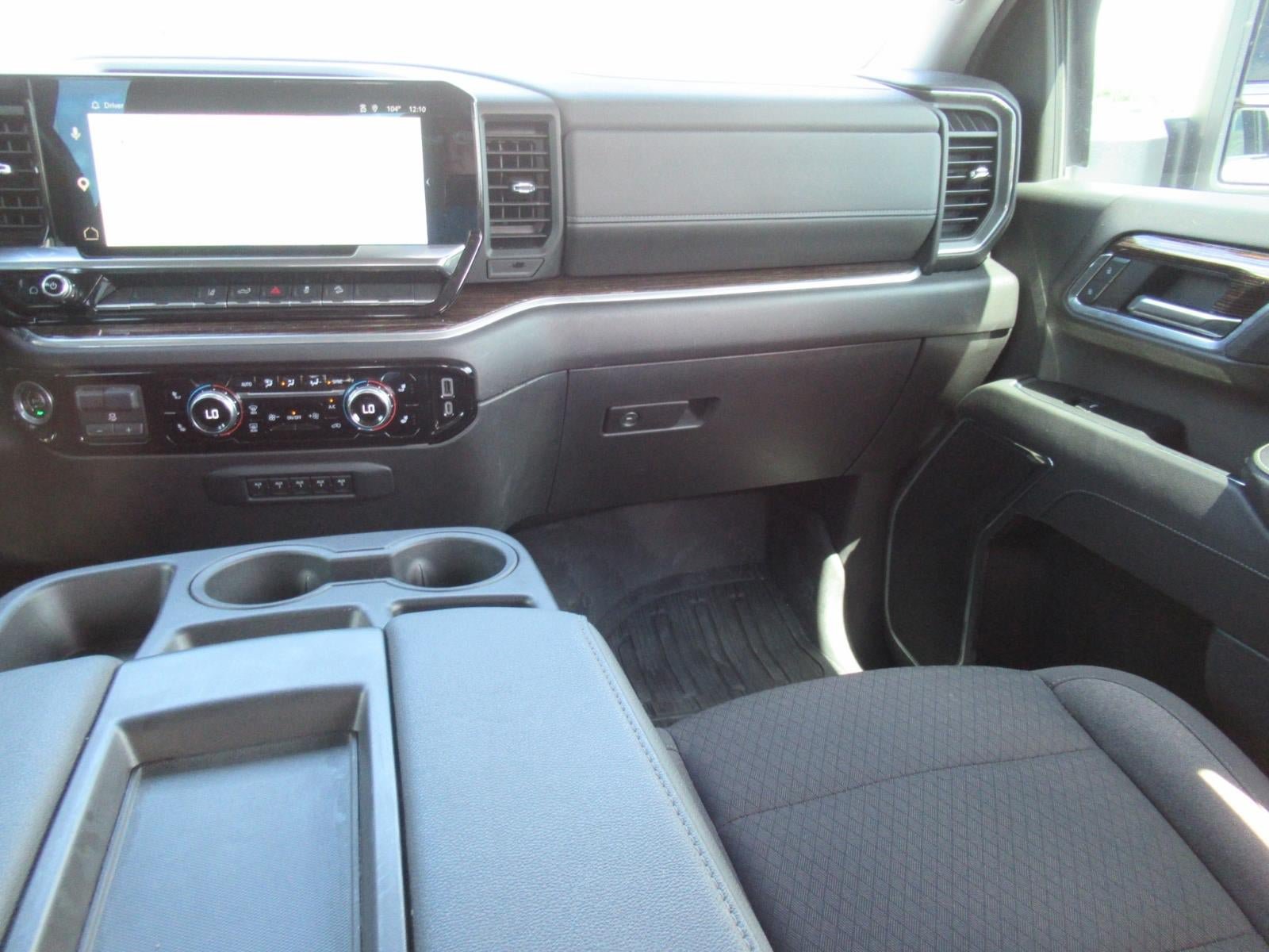 Used 2024 GMC Sierra 2500 SLE w/ SLE Value Package; AWD/4WD image 14