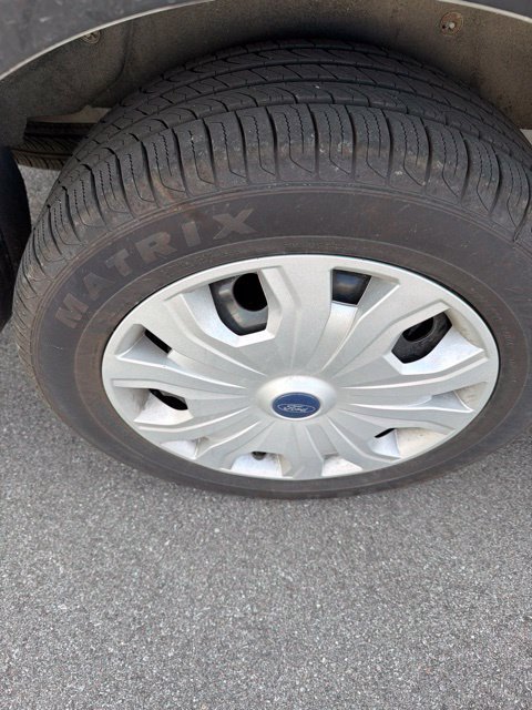 Used 2023 Ford Transit Connect XL FWD image 11