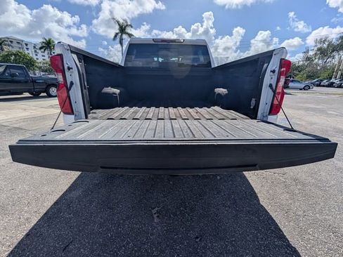 Used 2024 Chevrolet Silverado 1500 High Country image 12