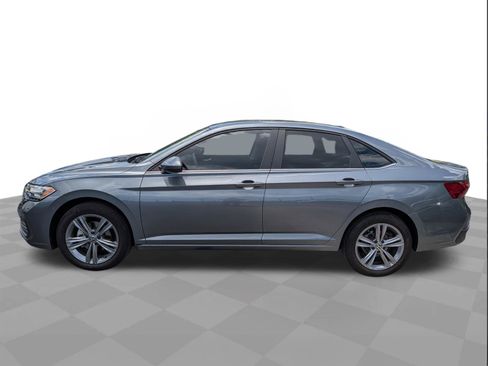 Used 2024 Volkswagen Jetta SE FWD image 7