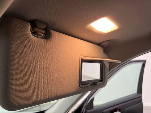 Used 2020 Toyota Highlander XLE image 66