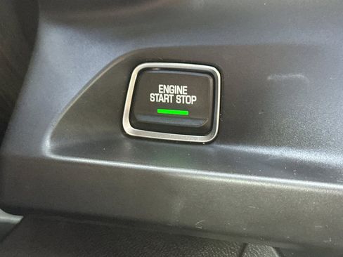 Used 2020 Chevrolet Camaro SS image 21