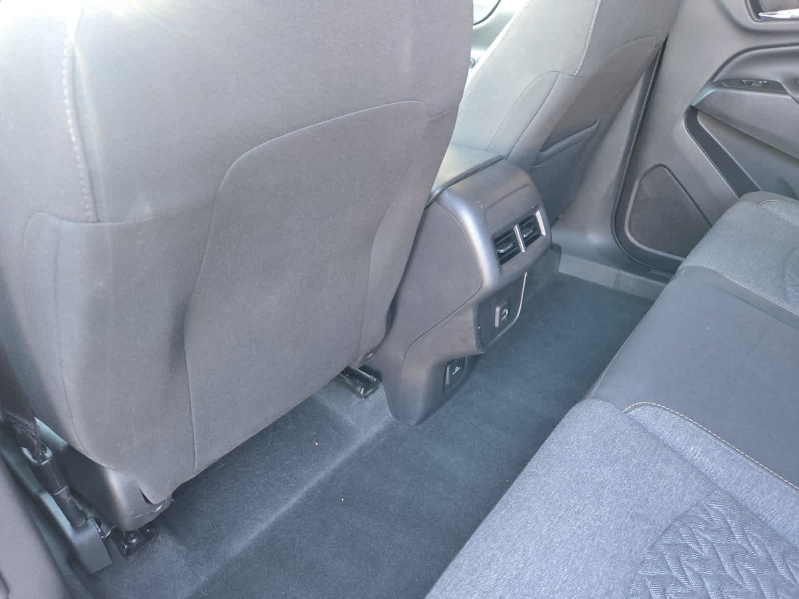 Used 2024 Chevrolet Equinox LT FWD image 18